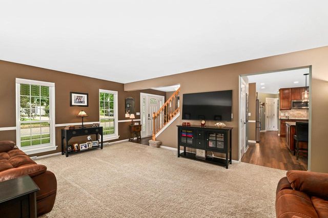 369 Indian Bend ROAD, Burlington, WI 53105