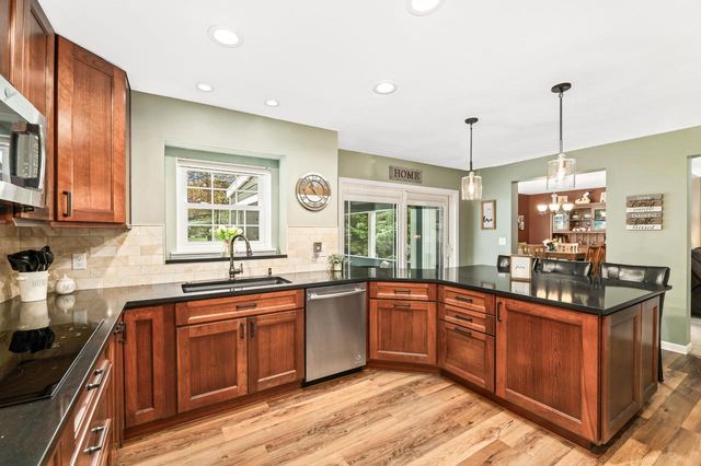 369 Indian Bend ROAD, Burlington, WI 53105