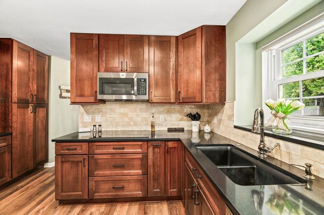 369 Indian Bend ROAD, Burlington, WI 53105