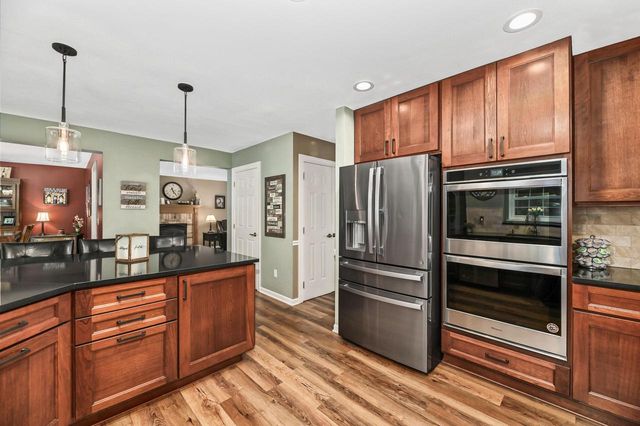 369 Indian Bend ROAD, Burlington, WI 53105