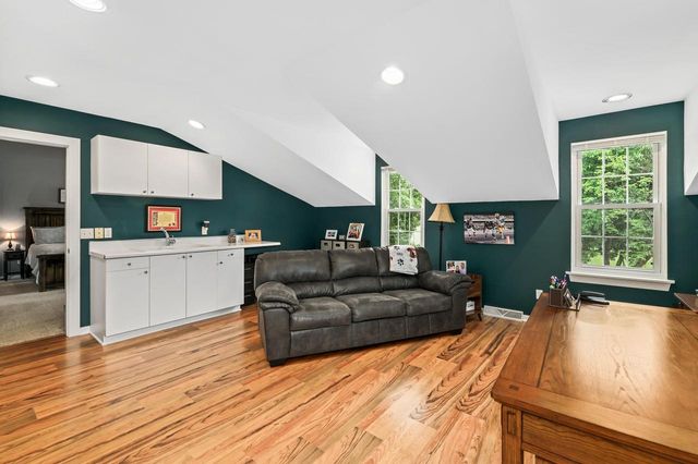369 Indian Bend ROAD, Burlington, WI 53105
