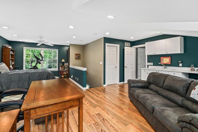 369 Indian Bend ROAD, Burlington, WI 53105