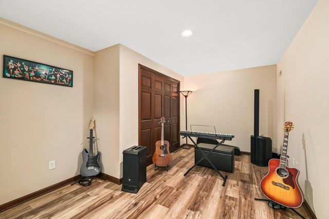 369 Indian Bend ROAD, Burlington, WI 53105
