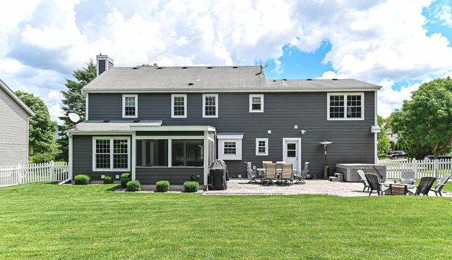 369 Indian Bend ROAD, Burlington, WI 53105