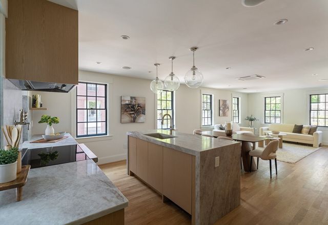 9A Mt. Auburn Street A, Cambridge, MA 02138