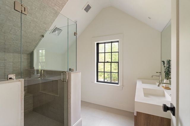 9A Mt. Auburn Street A, Cambridge, MA 02138