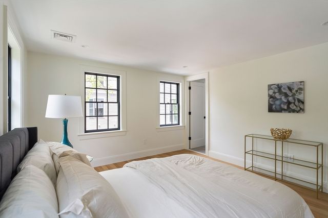 9A Mt. Auburn Street A, Cambridge, MA 02138