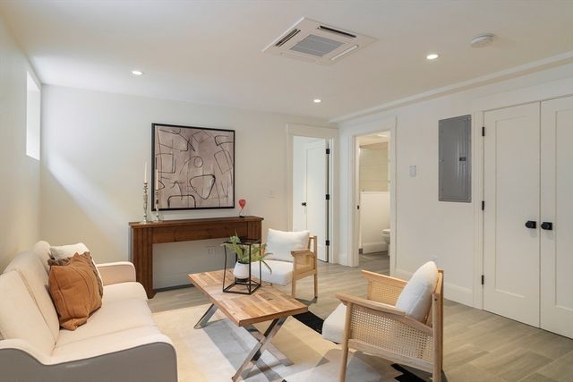 9A Mt. Auburn Street A, Cambridge, MA 02138