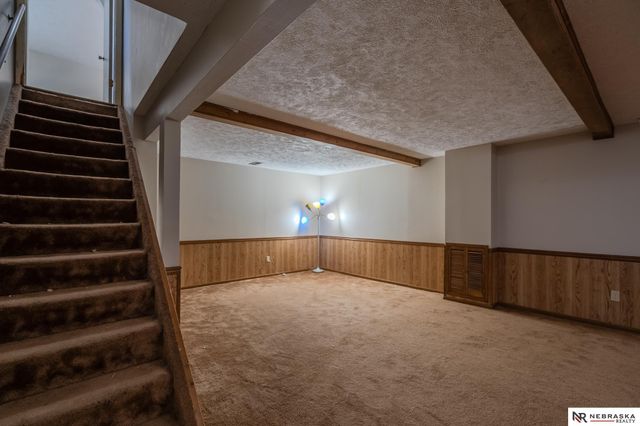 4929 N 95th Circle, Omaha, NE 68134