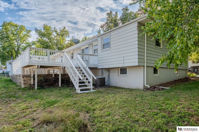 4929 N 95th Circle, Omaha, NE 68134