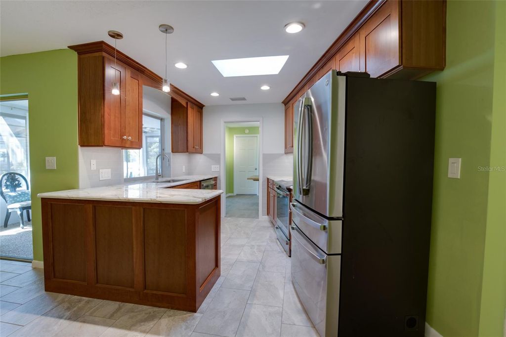 Image 11 of property listing at 511 CRYSTAL BEACH AVENUE, Crystal Beach, FL 34681