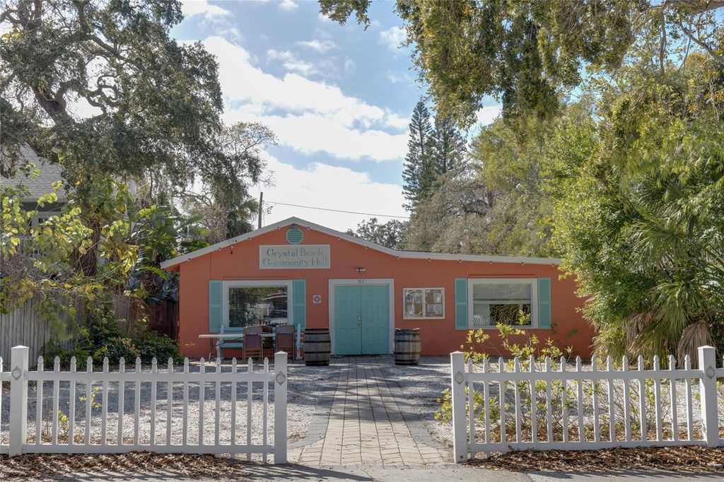 Image 24 of property listing at 511 CRYSTAL BEACH AVENUE, Crystal Beach, FL 34681