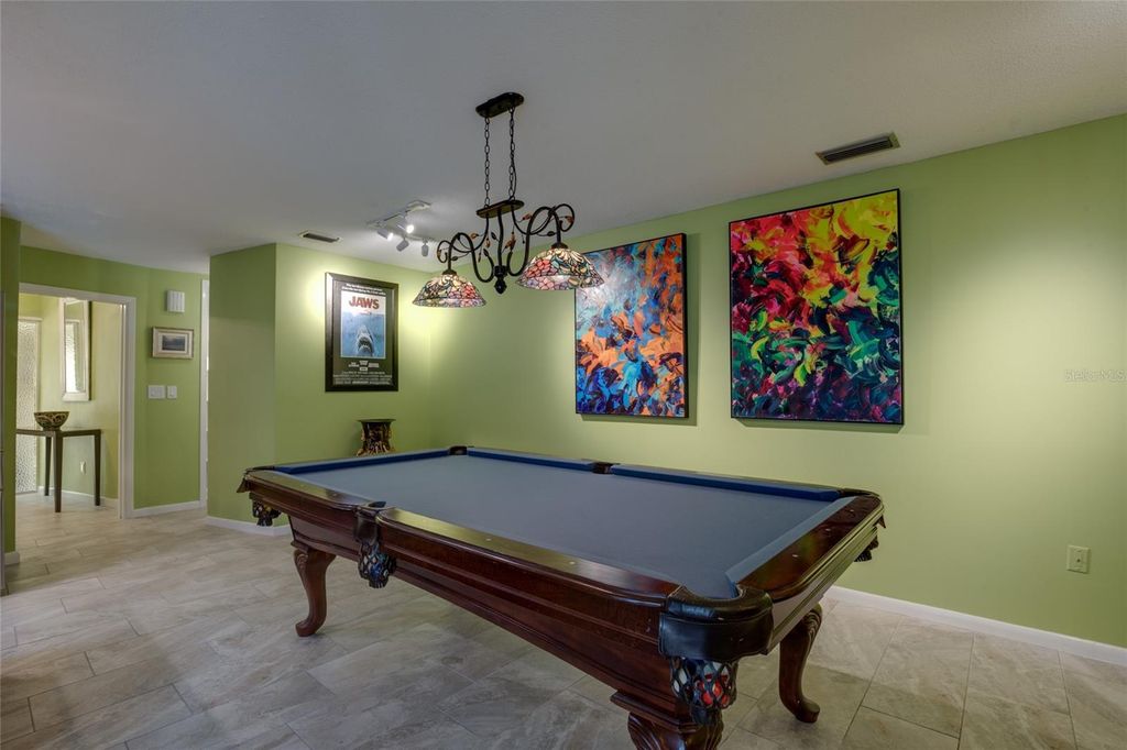 Image 10 of property listing at 511 CRYSTAL BEACH AVENUE, Crystal Beach, FL 34681