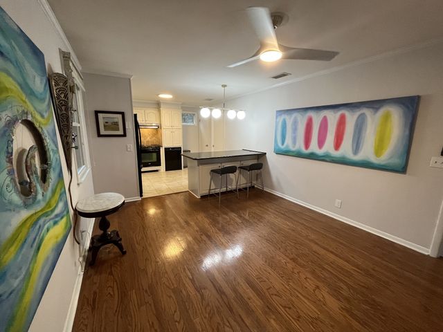 9008 Forest Lawn Dr, Brentwood, TN 37027