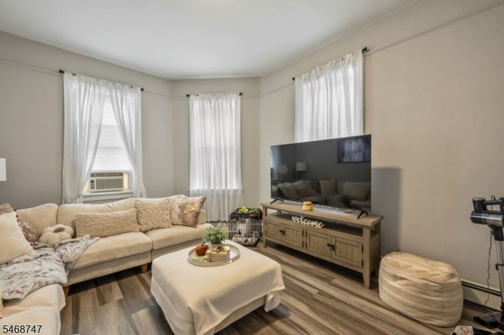 84 Westervelt Pl, Lodi Boro, NJ 07644 — photo 3