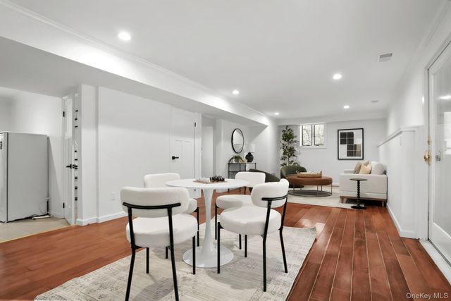 29 Meadow Lane, Chappaqua, NY 10514