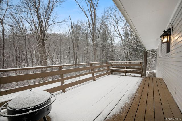 29 Meadow Lane, Chappaqua, NY 10514