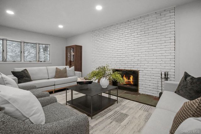 29 Meadow Lane, Chappaqua, NY 10514