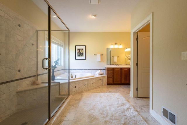 N60W27257 Trappers RUN, Sussex, WI 53089