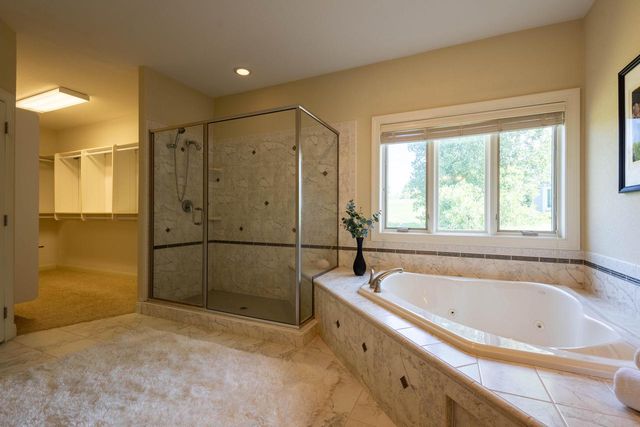 N60W27257 Trappers RUN, Sussex, WI 53089