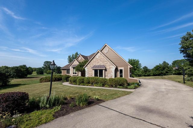 N60W27257 Trappers RUN, Sussex, WI 53089