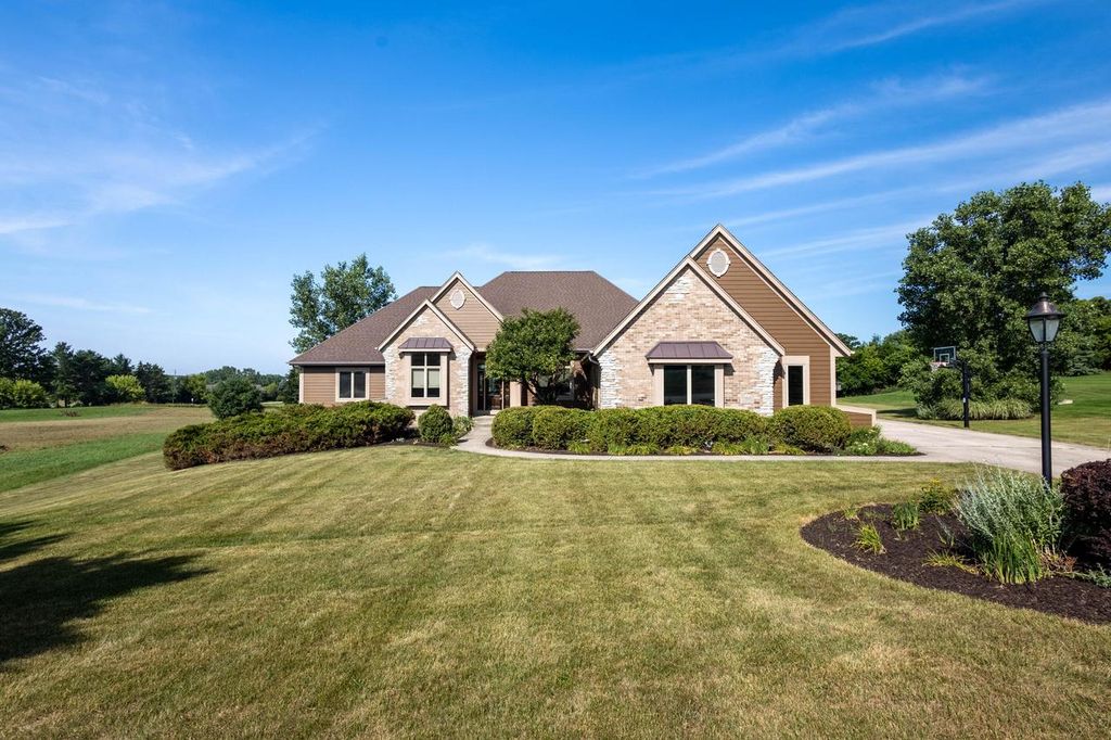 N60W27257 Trappers RUN, Sussex, WI 53089