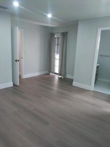 9727 N New River Canal Road 629, Plantation, FL 33324