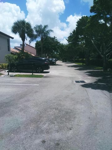 9727 N New River Canal Road 629, Plantation, FL 33324