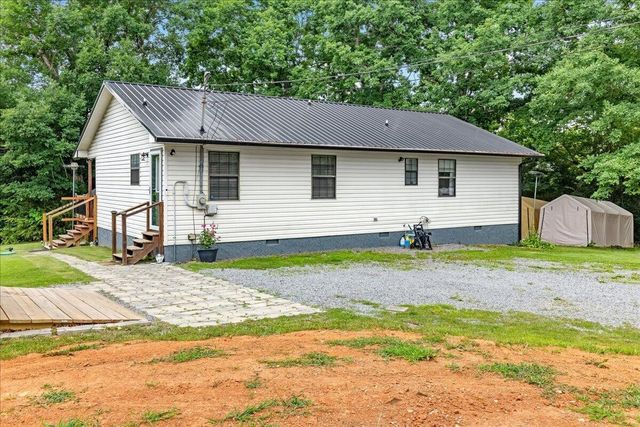 2122 Decatur Pike, Athens, TN 37303