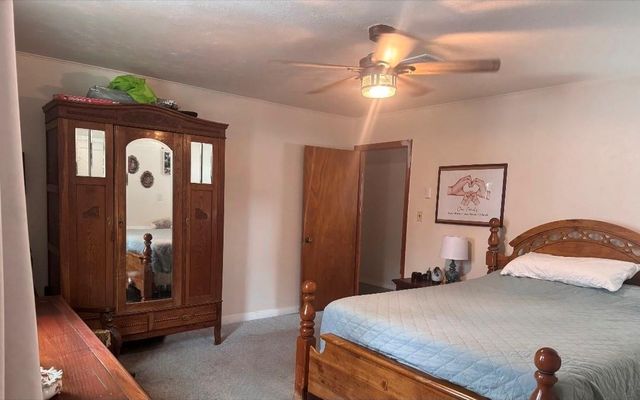 700 E Wallisville Road, Highlands, TX 77562