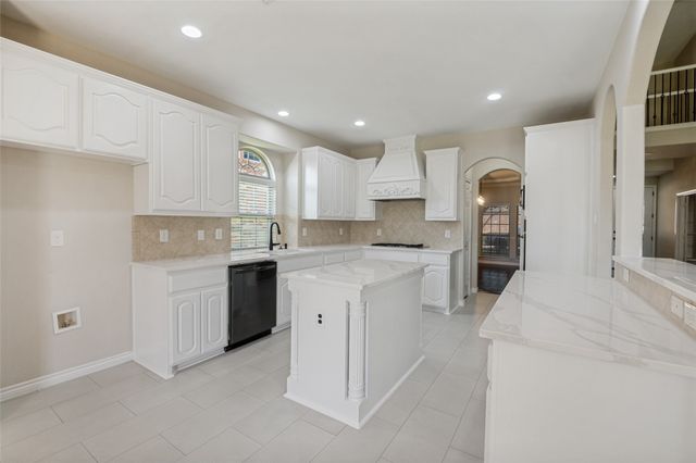 7028 Playa, Grand Prairie, TX 75054
