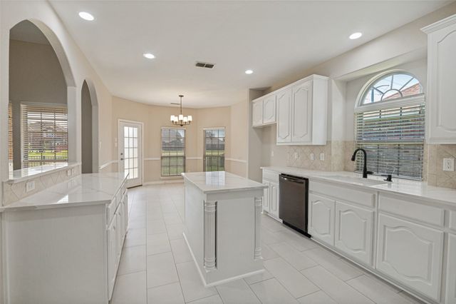 7028 Playa, Grand Prairie, TX 75054