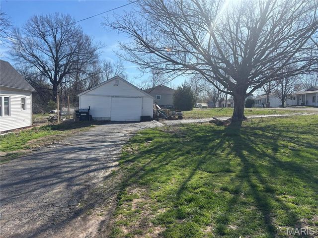 811 Andrews Street, Fredericktown, MO 63645