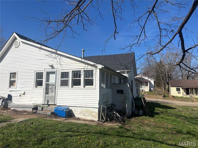 811 Andrews Street, Fredericktown, MO 63645