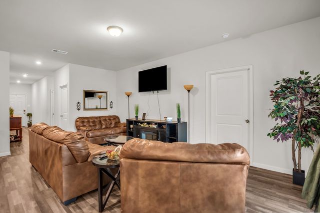 3635 Chestnut Oak Drive, Dallas, TX 75253