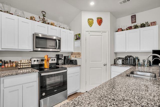 3635 Chestnut Oak Drive, Dallas, TX 75253