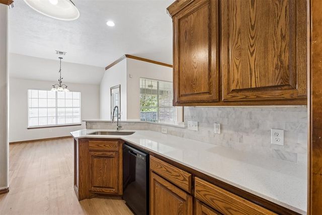 2613 Jefferson Drive, Moore, OK 73160