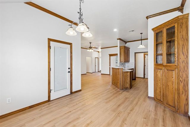 2613 Jefferson Drive, Moore, OK 73160