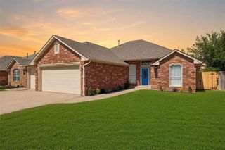 2613 Jefferson Drive, Moore, OK 73160