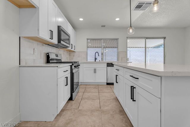 4340 Wendy Lane, Las Vegas, NV 89115