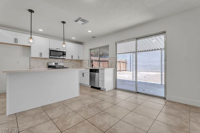 4340 Wendy Lane, Las Vegas, NV 89115