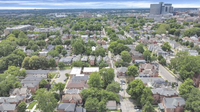 1345 Dennison Avenue, Columbus, OH 43201