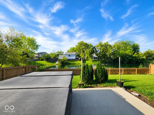 134 Meadow Creek South Drive, Whiteland, IN 46184