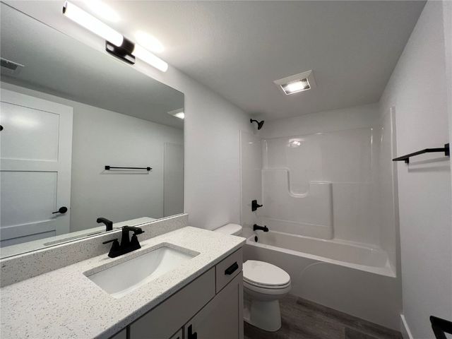 940 Yorkshire Street, North Liberty, IA 52317