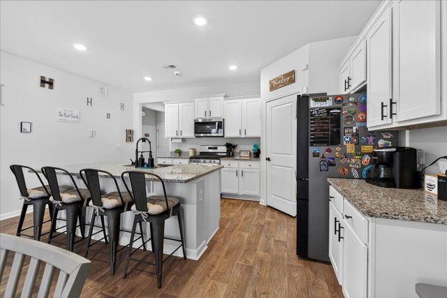 133 Cloverleaf Street, Summerville, SC 29483