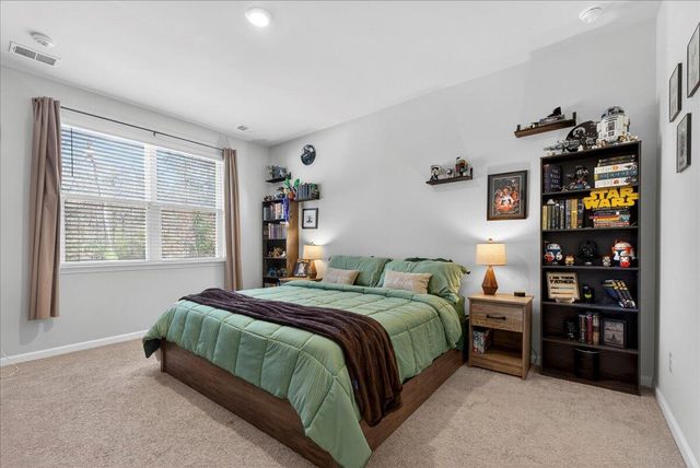 133 Cloverleaf Street, Summerville, SC 29483