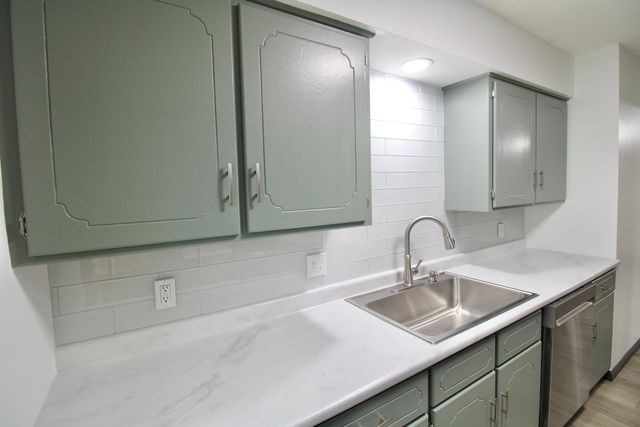 2547 AVENUE H, Council Bluffs, IA 51501