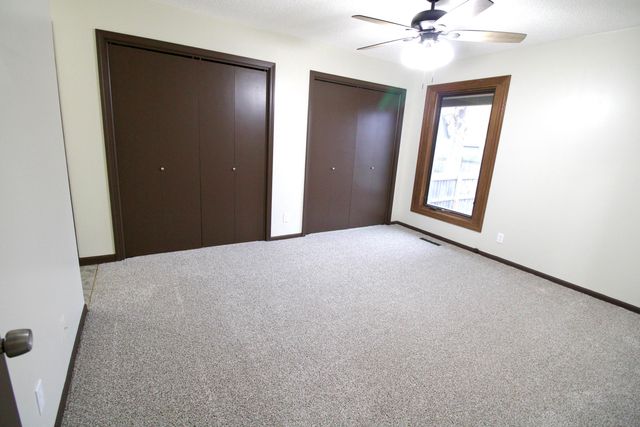 2547 AVENUE H, Council Bluffs, IA 51501