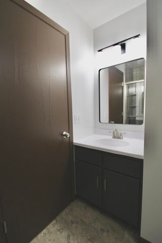 2547 AVENUE H, Council Bluffs, IA 51501