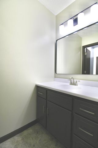 2547 AVENUE H, Council Bluffs, IA 51501